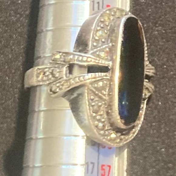 Vintage Sterling Silver Ring, 925, Nice Black Onyx Stone, Size 6 1/2, Nice Desig - Picture 4 of 4